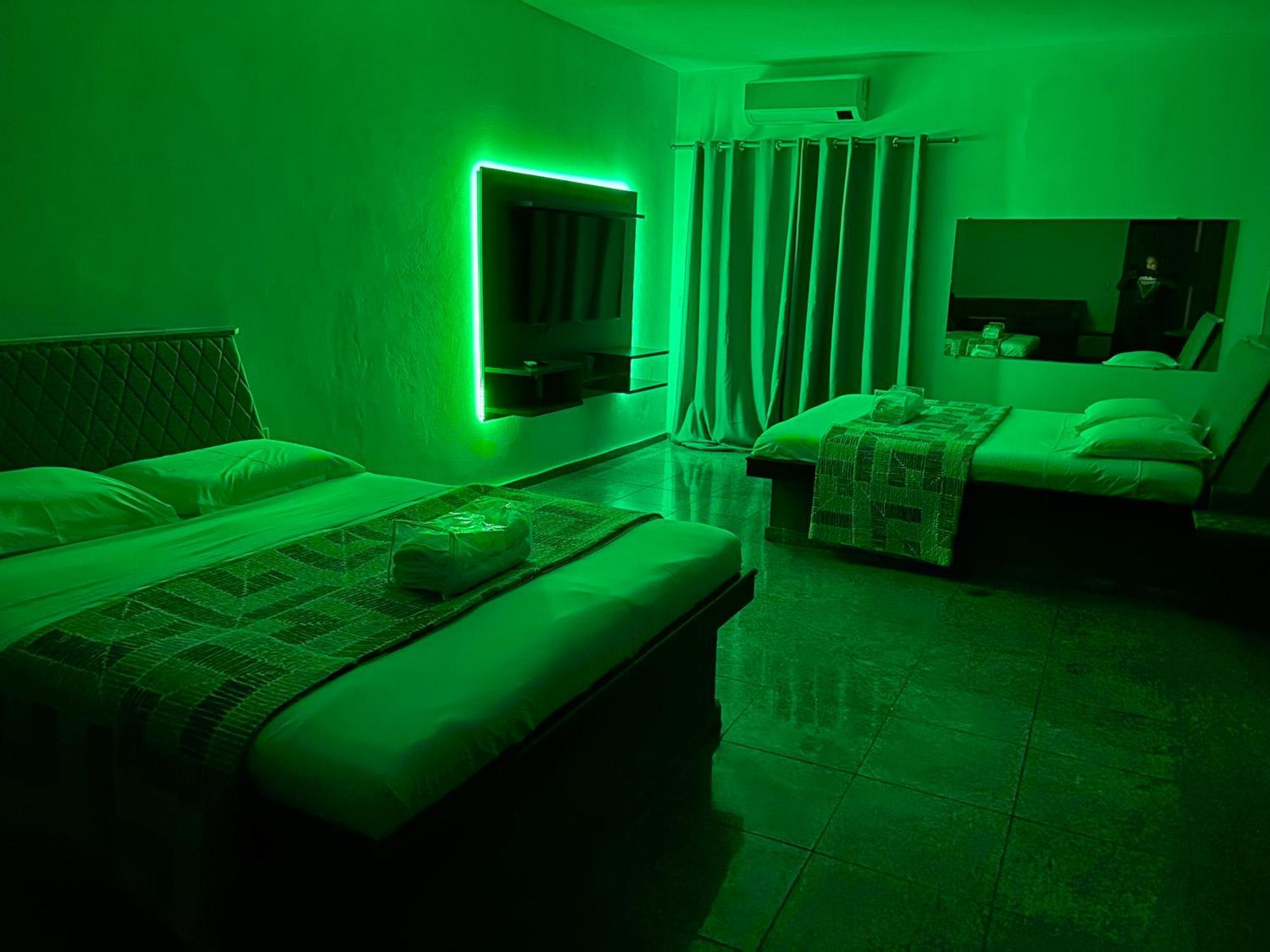 Gran Luha Motel, Hotel E Chales Brotas Buitenkant foto