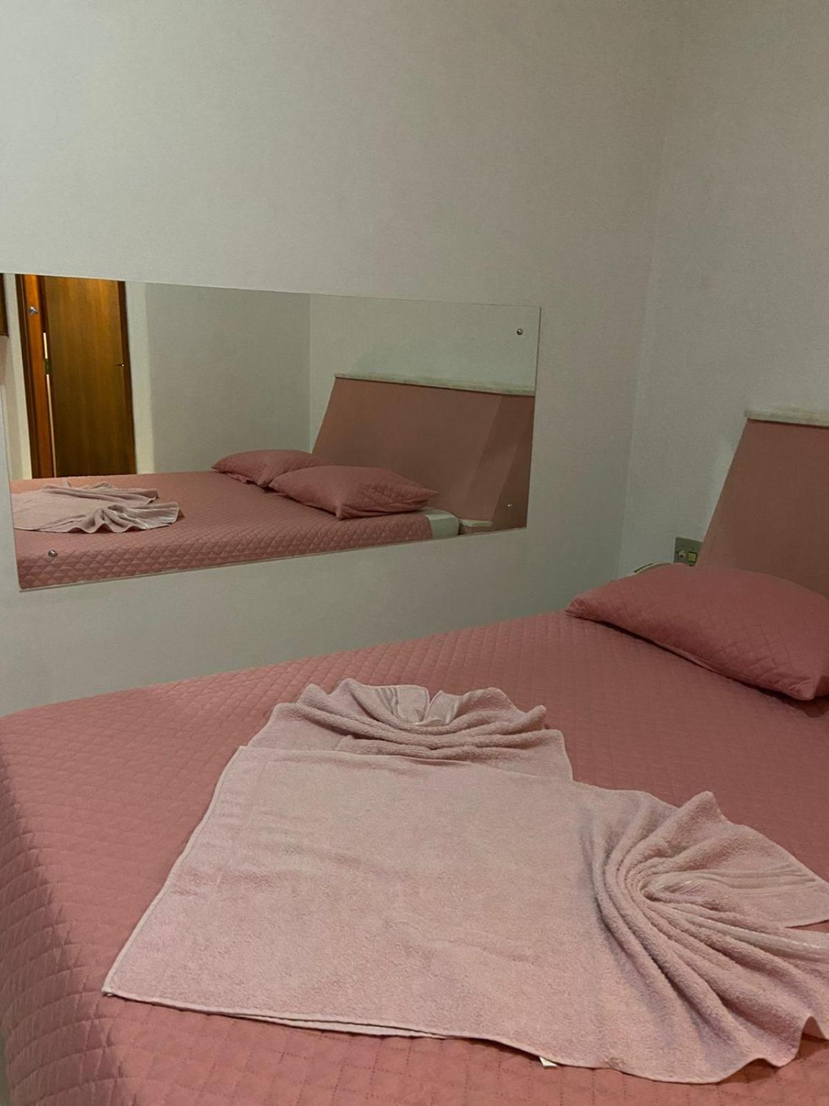 Gran Luha Motel, Hotel E Chales Brotas Buitenkant foto